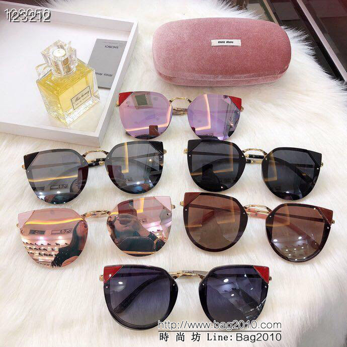 MIUMIU繆繆 原單代工廠推薦款 偏光 防止紫外線 太陽眼鏡 適合各種臉型  lly1393